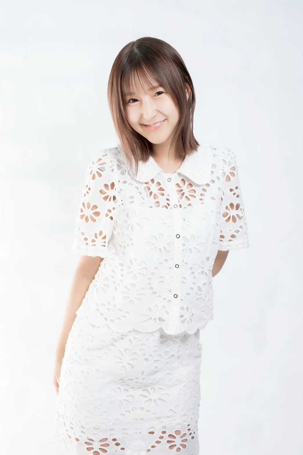 伊関 あみ - メインビジュアル